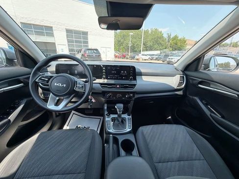 Certified 2024 Kia Seltos LX AWD/4WD image 13