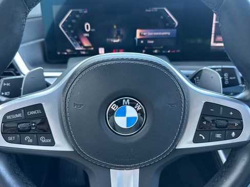 Used 2025 BMW X5 xDrive40i w/ M Sport Package AWD/4WD image 11