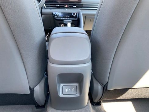 New 2025 Hyundai Elantra SEL image 29