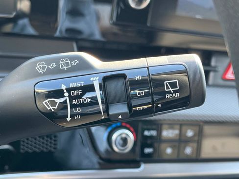 New 2025 Kia Sportage LX image 32