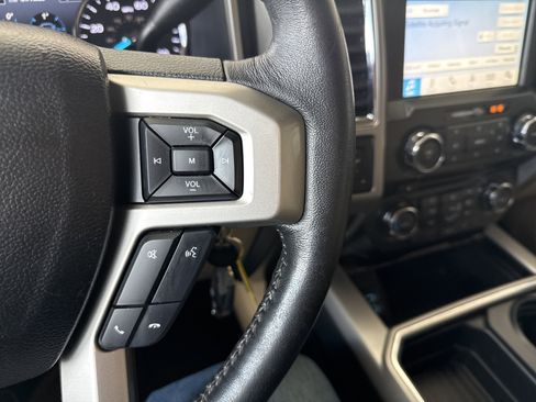 Used 2018 Ford F250 Lariat w/ Lariat Value Package AWD/4WD image 37