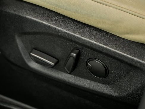 Used 2020 Ford Edge SEL w/ Convenience Package image 15