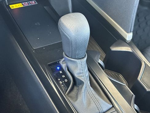 Certified 2024 Toyota Camry SE w/ Cold Weather Package FWD image 19