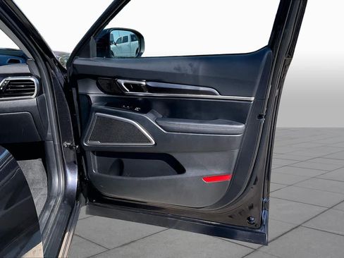 Used 2025 Kia Telluride S FWD image 22