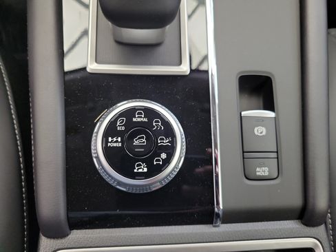 New 2026 Nissan Rogue SL AWD/4WD image 32