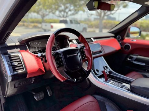 Used 2018 Land Rover Range Rover Sport SVR AWD/4WD image 8