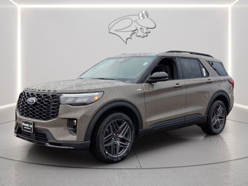 New 2026 Ford Explorer ST-Line w/ ST-Line Street Pack image 1