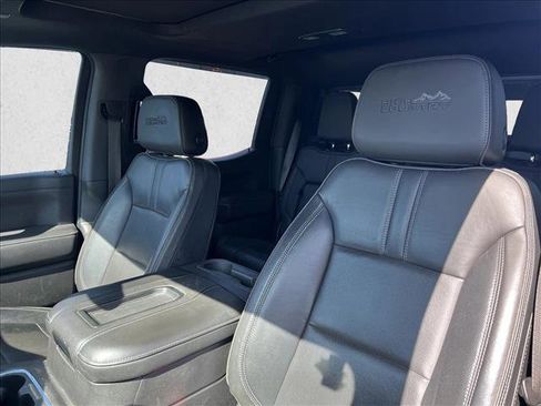 Used 2021 Chevrolet Silverado 1500 High Country image 16