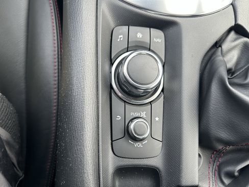 Used 2017 MAZDA MX-5 Miata RF Grand Touring image 16