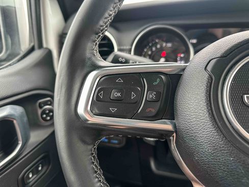 Used 2022 Jeep Wrangler Unlimited Sahara w/ Cold Weather Group image 28