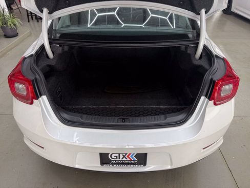 Used 2015 Chevrolet Malibu LTZ FWD image 9