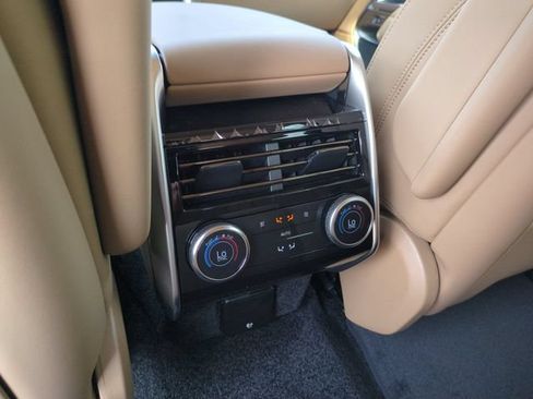 New 2026 Land Rover Range Rover SE AWD/4WD image 13