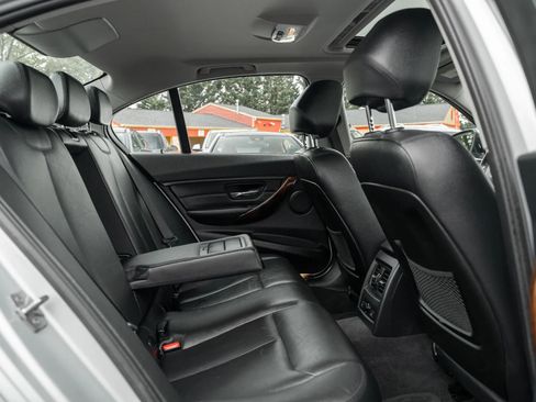 Used 2014 BMW 328d xDrive Sedan AWD/4WD image 11