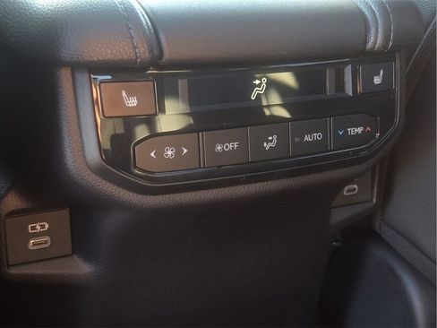 New 2026 Toyota Grand Highlander Limited image 15