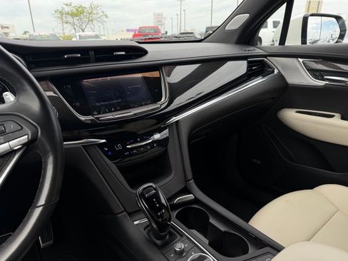 Used 2023 Cadillac XT6 Sport AWD/4WD image 20