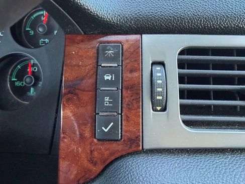 Used 2011 GMC Sierra 2500 SLT w/ SLT Convenience Package image 24