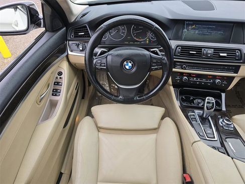 Used 2011 BMW 528i Sedan image 26