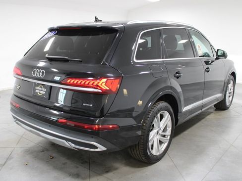 Used 2023 Audi Q7 3.0T Premium Plus image 9