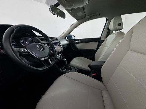Used 2019 Volkswagen Tiguan SE FWD image 20