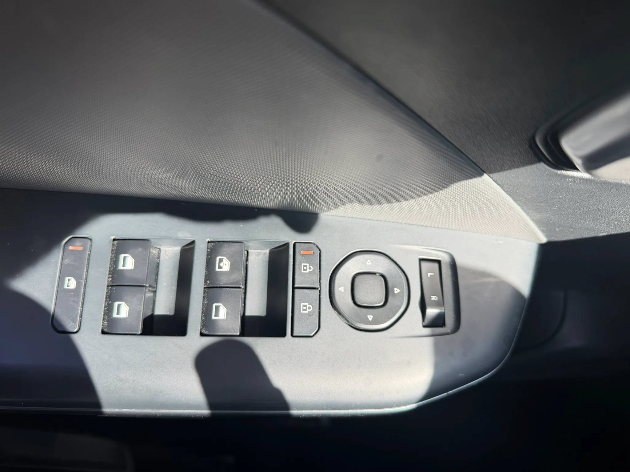 Used 2025 Kia K4 FWD image 26