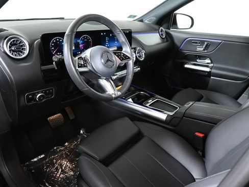 Used 2025 Mercedes-Benz GLA 250 4MATIC image 14