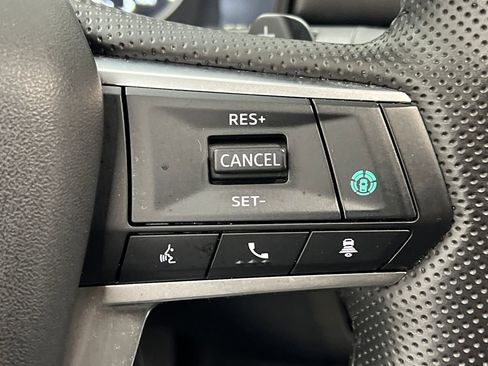 Used 2025 Mitsubishi Outlander SE AWD/4WD image 48