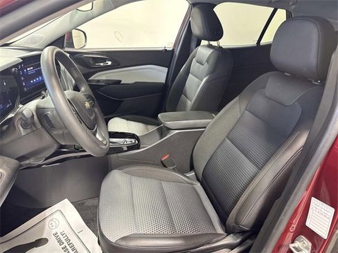 Used 2024 Chevrolet Trax LT image 5