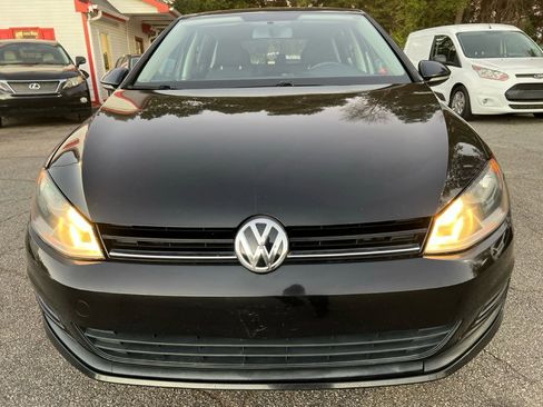 Used 2016 Volkswagen Golf S image 2