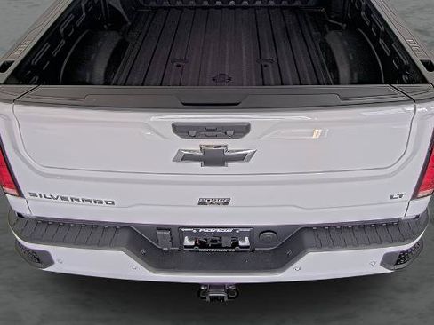 New 2026 Chevrolet Silverado 2500 LT w/ Z71 Chrome Sport Edition AWD/4WD image 12