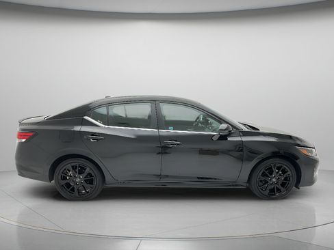 Used 2025 Nissan Sentra SR w/ Midnight Edition FWD image 6