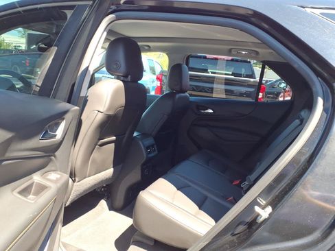 Used 2019 Chevrolet Equinox Premier AWD/4WD image 17
