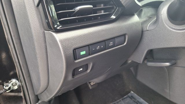 Certified 2023 Nissan Sentra SV FWD image 10