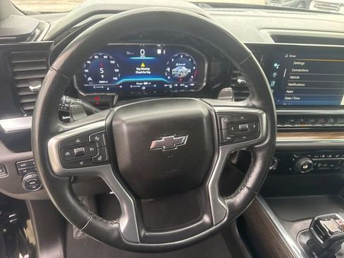 Used 2023 Chevrolet Silverado 1500 RST w/ Z71 Off-Road Package AWD/4WD image 13