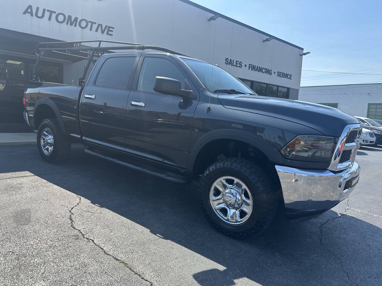 Used 2014 RAM 2500 SLT AWD/4WD image 3