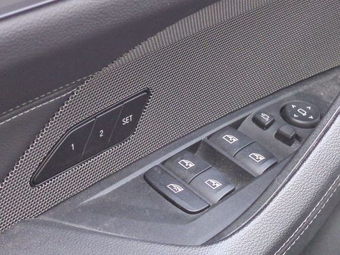 Used 2023 BMW i4 eDrive35 w/ Premium Package RWD image 15
