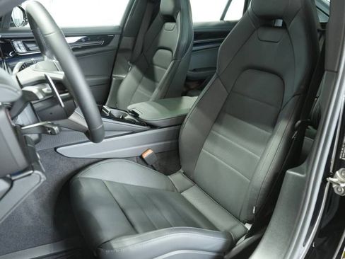 New 2026 Porsche Panamera 4 AWD/4WD image 5