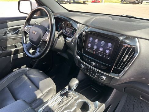 Used 2023 Chevrolet Traverse LT AWD/4WD image 34