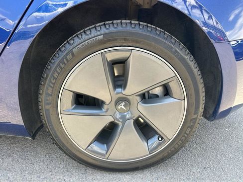 Used 2023 Tesla Model 3 Standard Range RWD image 14