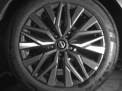 Used 2025 Nissan Altima 2.5 SV image 14