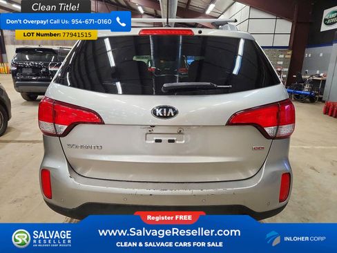 Used 2015 Kia Sorento LX image 8