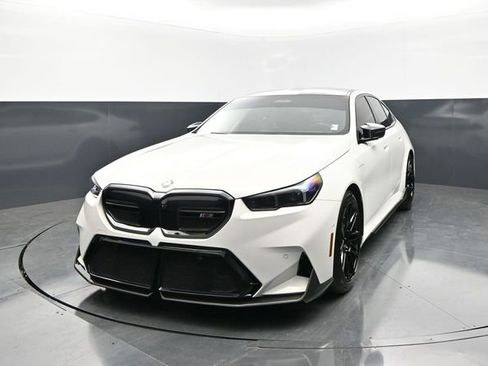 Used 2025 BMW M5 w/ Carbon Package AWD/4WD image 4