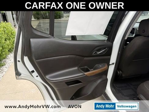 Used 2018 GMC Acadia SLE FWD image 19