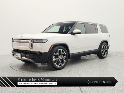 Used 2025 Rivian R1S Adventure AWD/4WD image 1