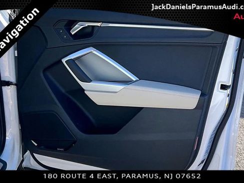 Used 2024 Audi Q3 2.0T Premium Plus image 16