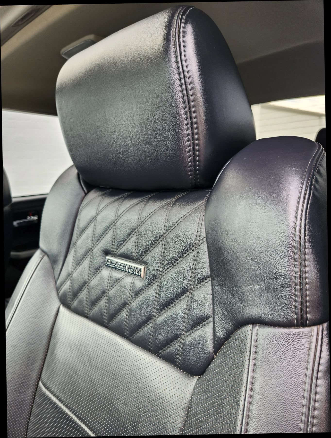 Used 2019 Toyota Tundra Platinum AWD/4WD image 16