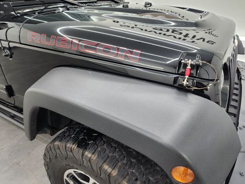 Used 2014 Jeep Wrangler Unlimited Rubicon AWD/4WD image 23