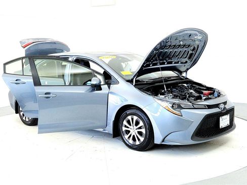 Certified 2022 Toyota Corolla LE image 12