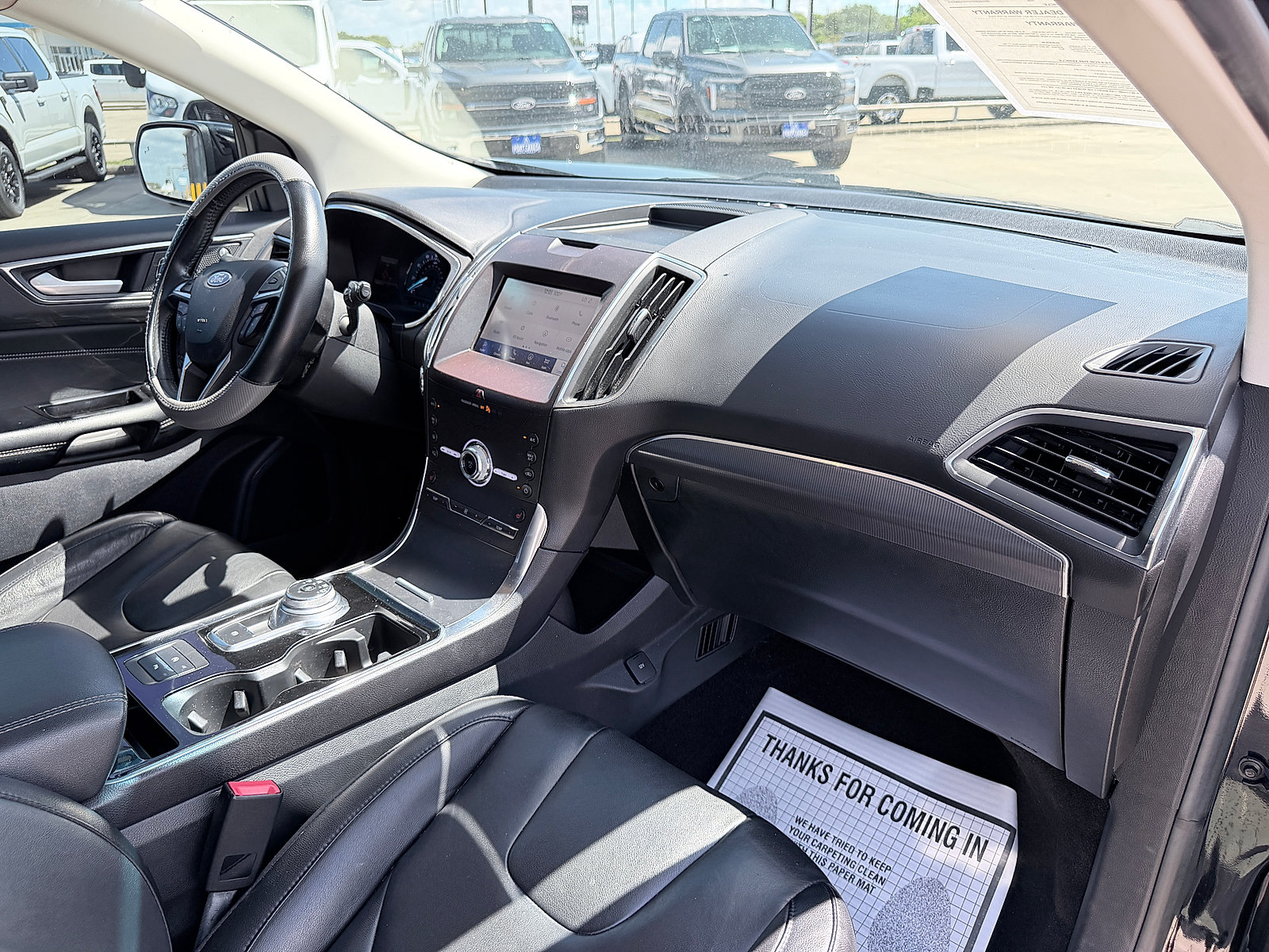 Used 2020 Ford Edge Titanium FWD image 11