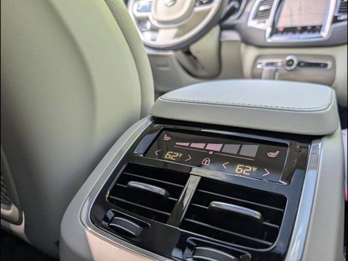 Certified 2025 Volvo XC90 T8 Plus w/ Protection Package Premier AWD/4WD image 16