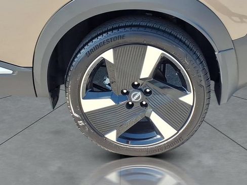 Certified 2026 Nissan Kicks SR w/ Cold Weather Package AWD/4WD image 5